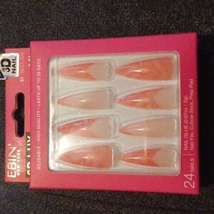 24 Nails New with tag